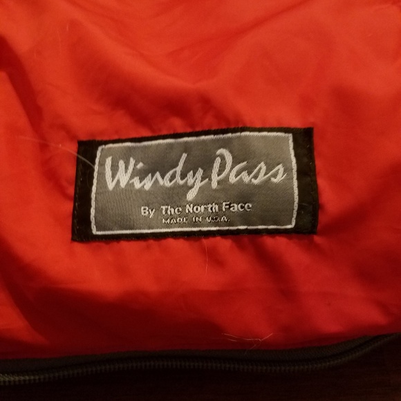 windy pass north face sleeping bag